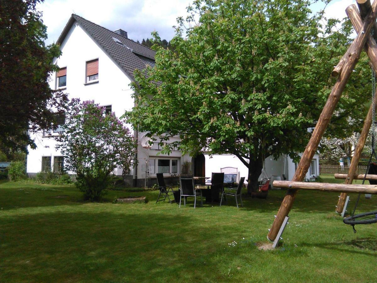 Mia Und Michel Im Sauerland Apartment บาด แบร์เลอบวร์ก ภายนอก รูปภาพ